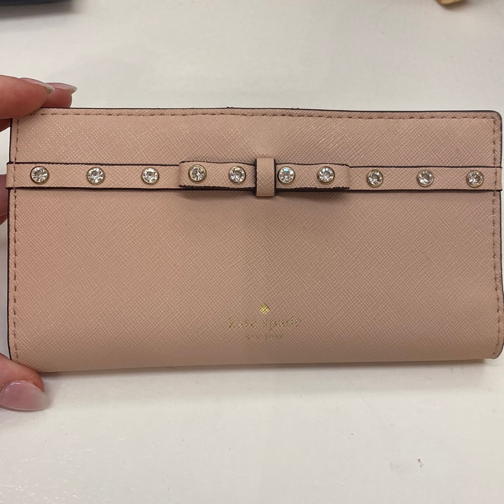 Kate spade ♠️ wallet. Rhinestone front 💎